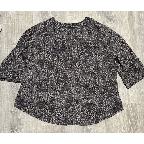 Torrid Blouse Size 2 (2X) Black Pink Gray Abstract Print V-Neck 3/4 Sleeve Top - Picture 1 of 7
